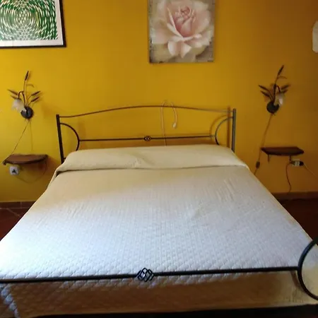 Rosa Apartment